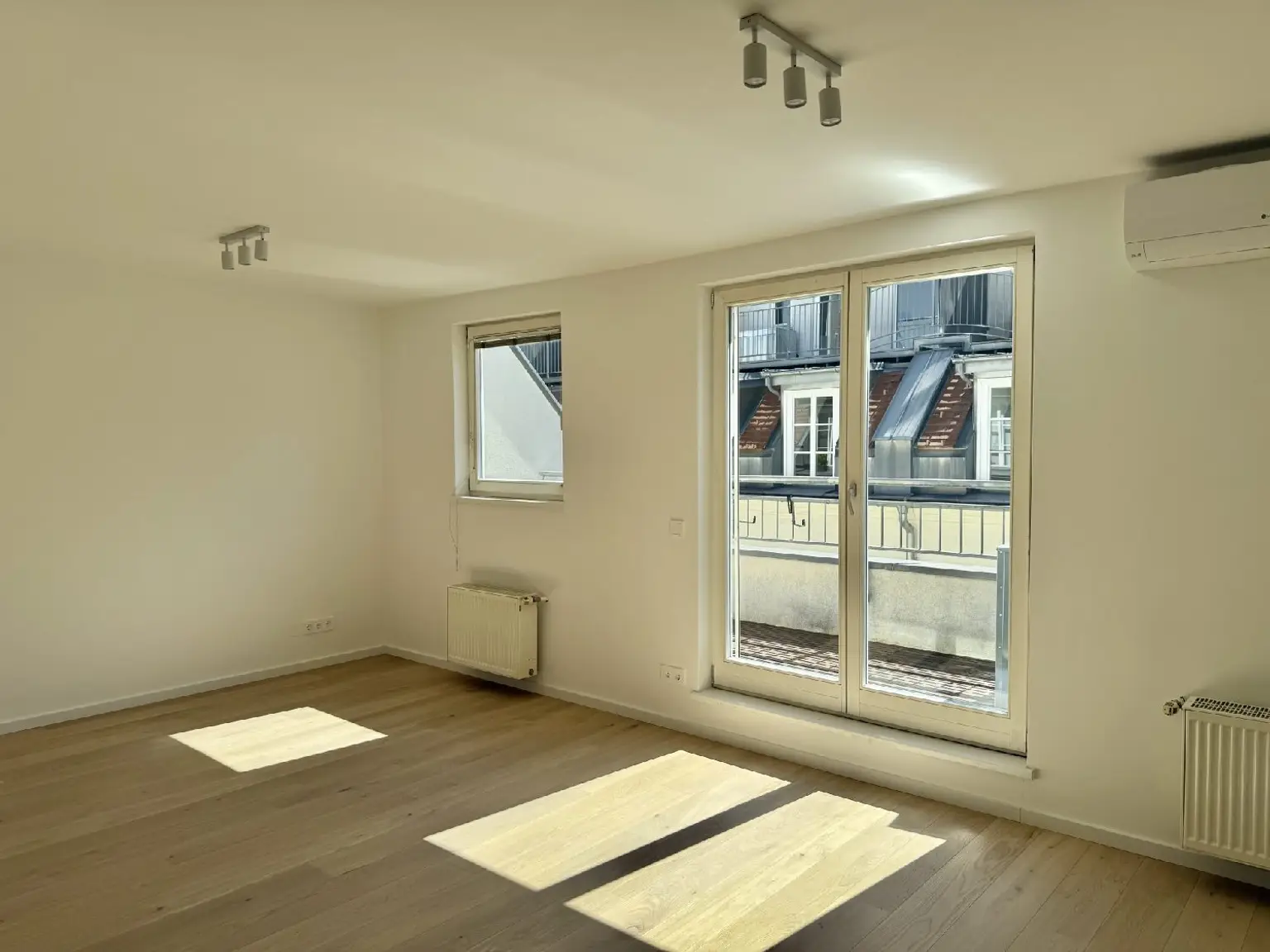 2- Zimmer Dachgeschoßtraum in 1050 Wien