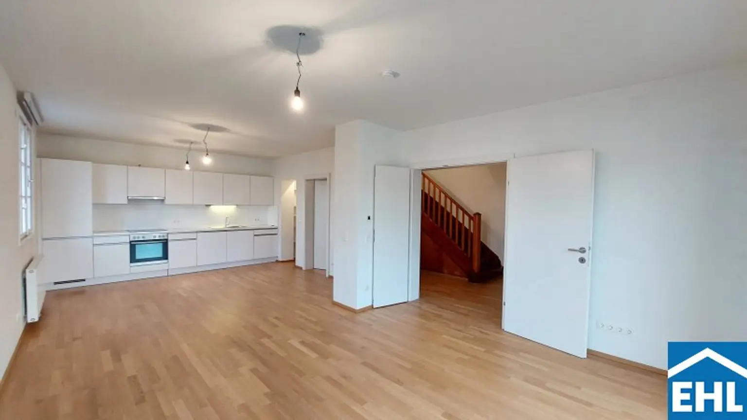 Familientraum - Doppelhaushälfte mit großem Garten am Rosenhügel!