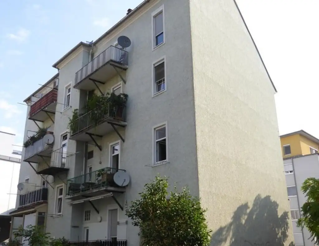 Umfassende Sanierung möglich! - Bewilligter Dachgeschoßausbau in Graz!