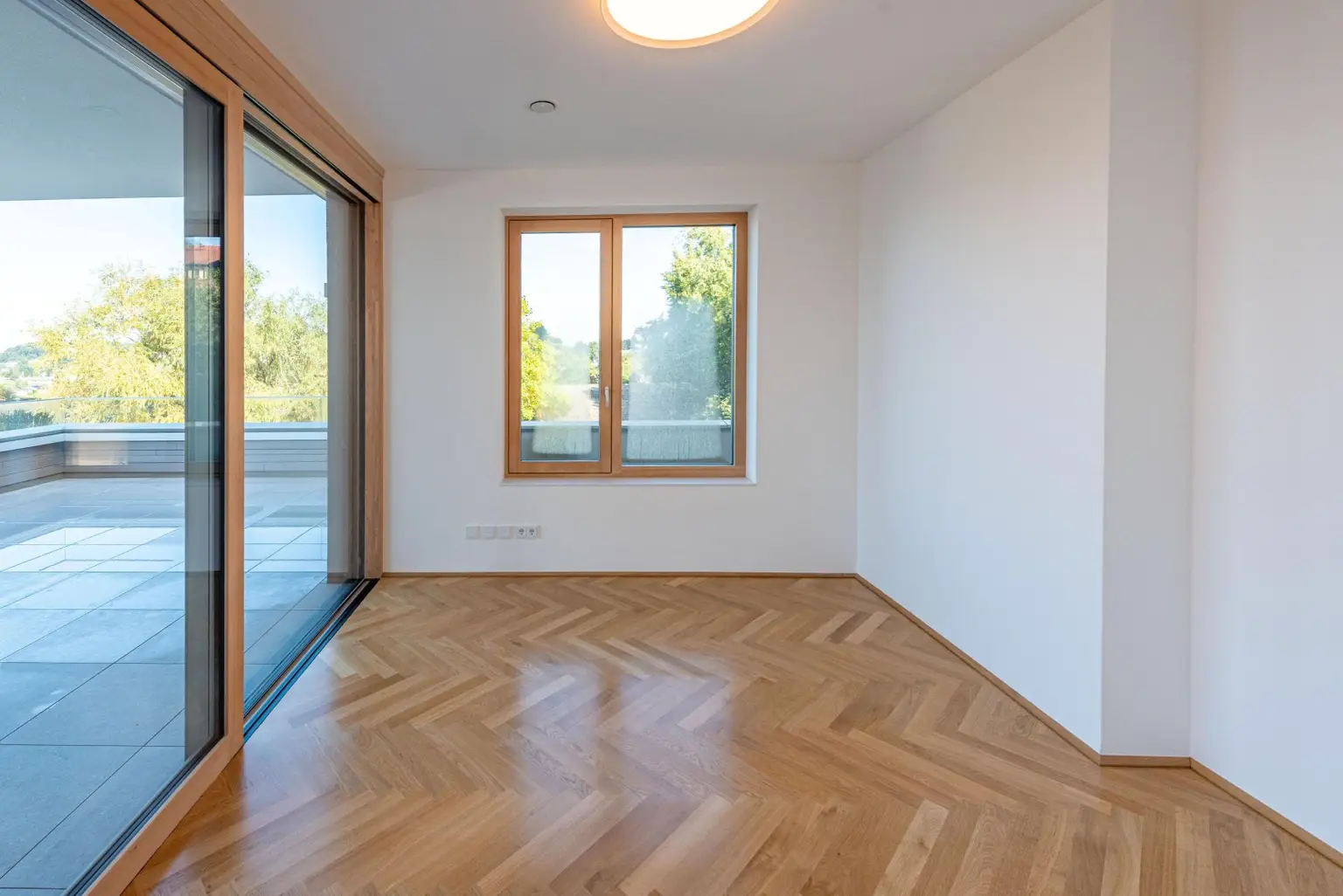 Stilvolles Penthouse mit malerischem Seeblick - ERSTBEZUG