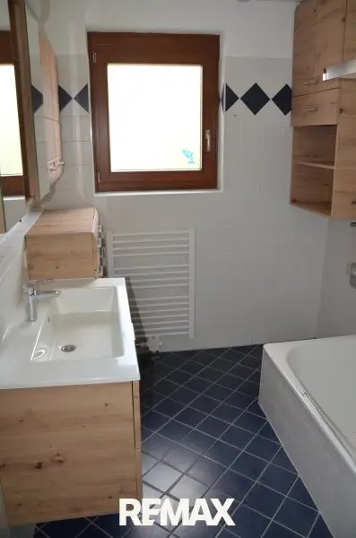Badezimmer Ansicht 1