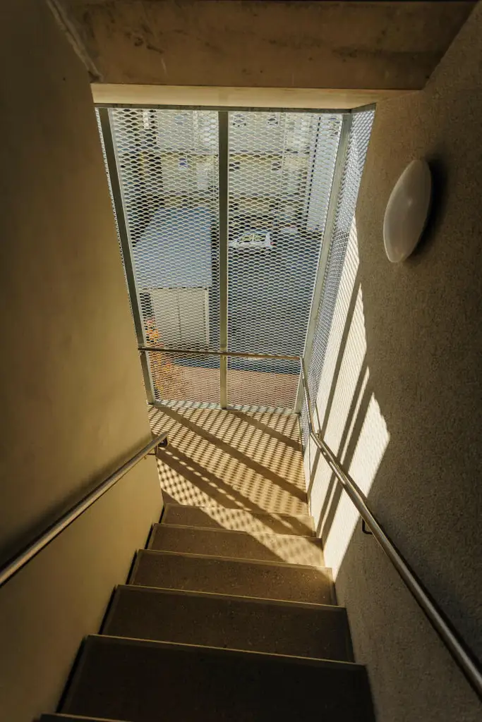 Moderne 2-Zimmer-Eigentumswohnung mit großem Balkon + Parkplatz + riesigem Kellerabteil