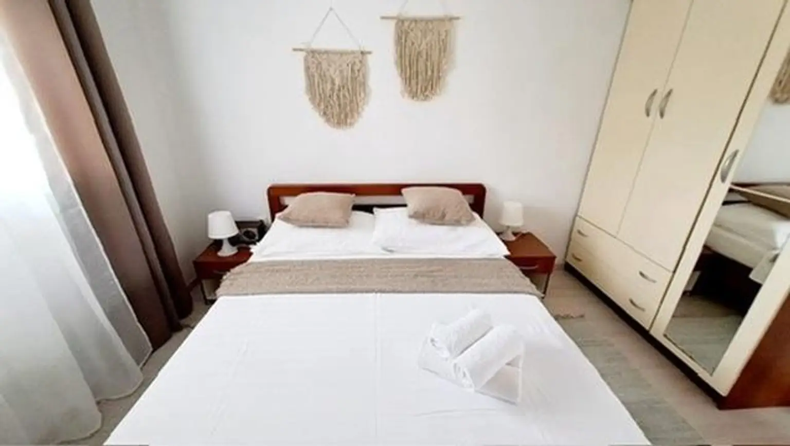 327A46D0-510A-4BCB-B213-244F472EF0F5_4_5005_c