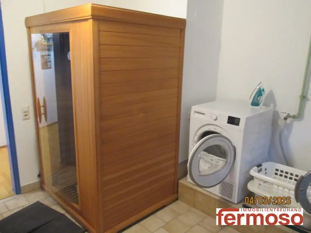 Traumhafter Bungalow vollunterkellert mit Fitness und Kino, perfekt und gepflegt mit wunderbaren Garten