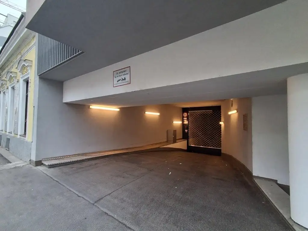 "Single-Hit! Neue vollausgestattete Garten-Wohnung mit PP nahe U1 DZ"