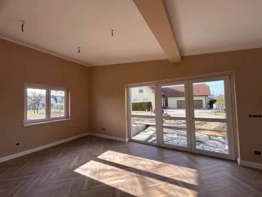 +++ERSTBEZUG++ Einfamilienhaus mit viel Liebe zum Detail,auf sonnigem Grundstück, am Ortsrand von Güssing! +++