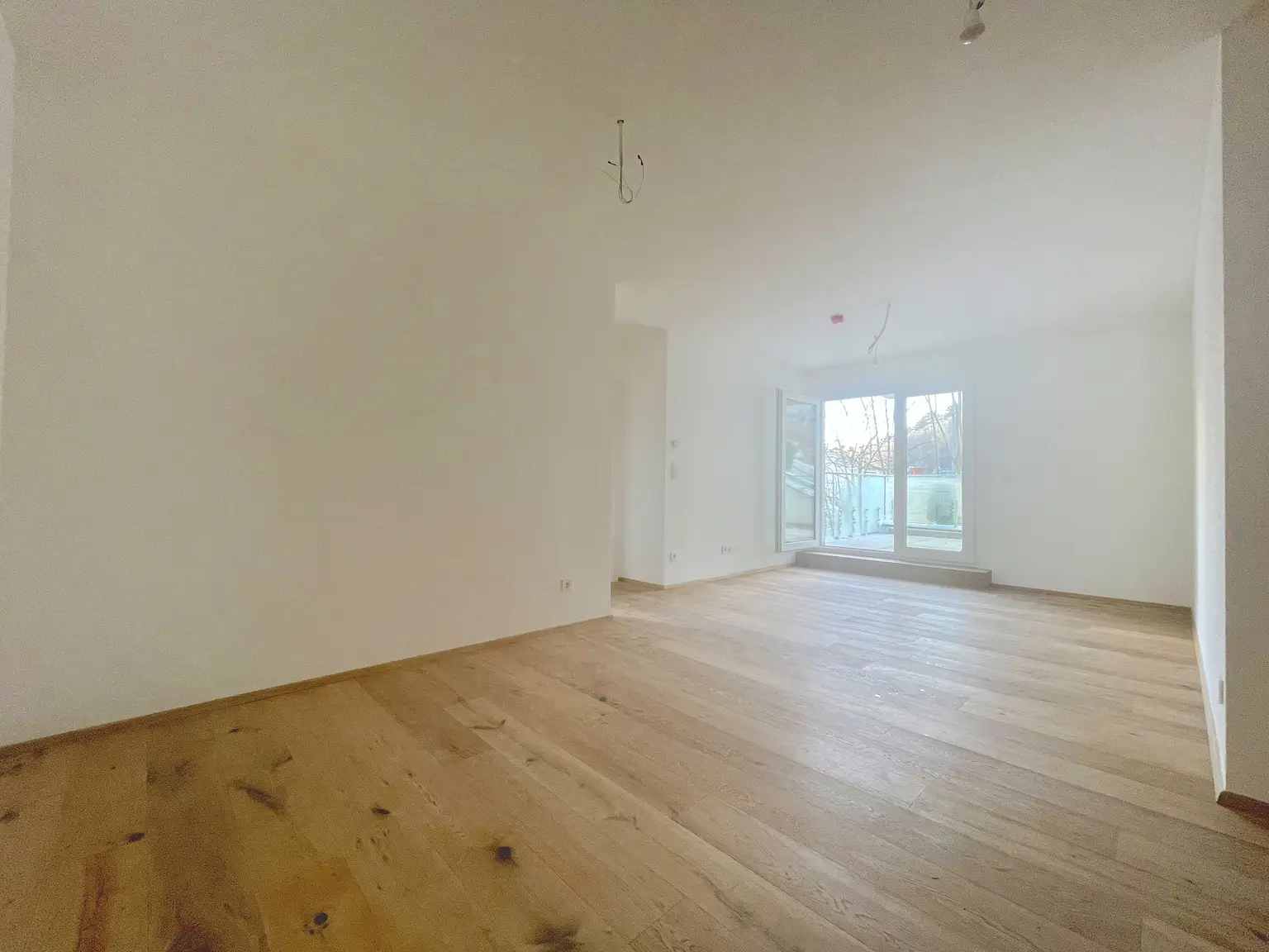 Wohnküche mit Zugang Terrasse