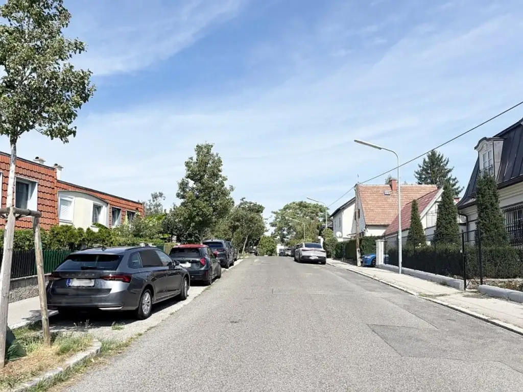 Ruhe-Oase in Mauer! Sonniges Reihenhaus mit 6 Zimmern, Garten und Garage!