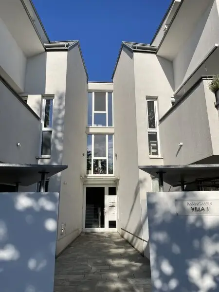 TOP 2-ZIMMMER-WOHNUNG ++ TERRASSE MIT FERNBLICK/GARAGE ++ NÄHE SCHWECHAT!