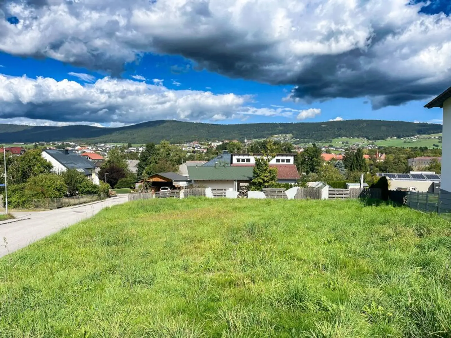 PROVISIONSFREI: Erstbezug in Aigen-Schlägl mit Garten, Balkon und Grünblick!
