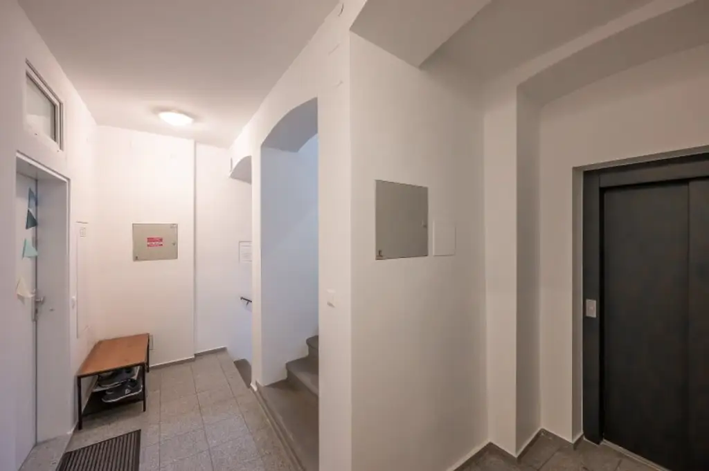 ++NEU++ Premium 2-Zimmer ALTBAUWohnung in fantastischer Lage mit Balkon!