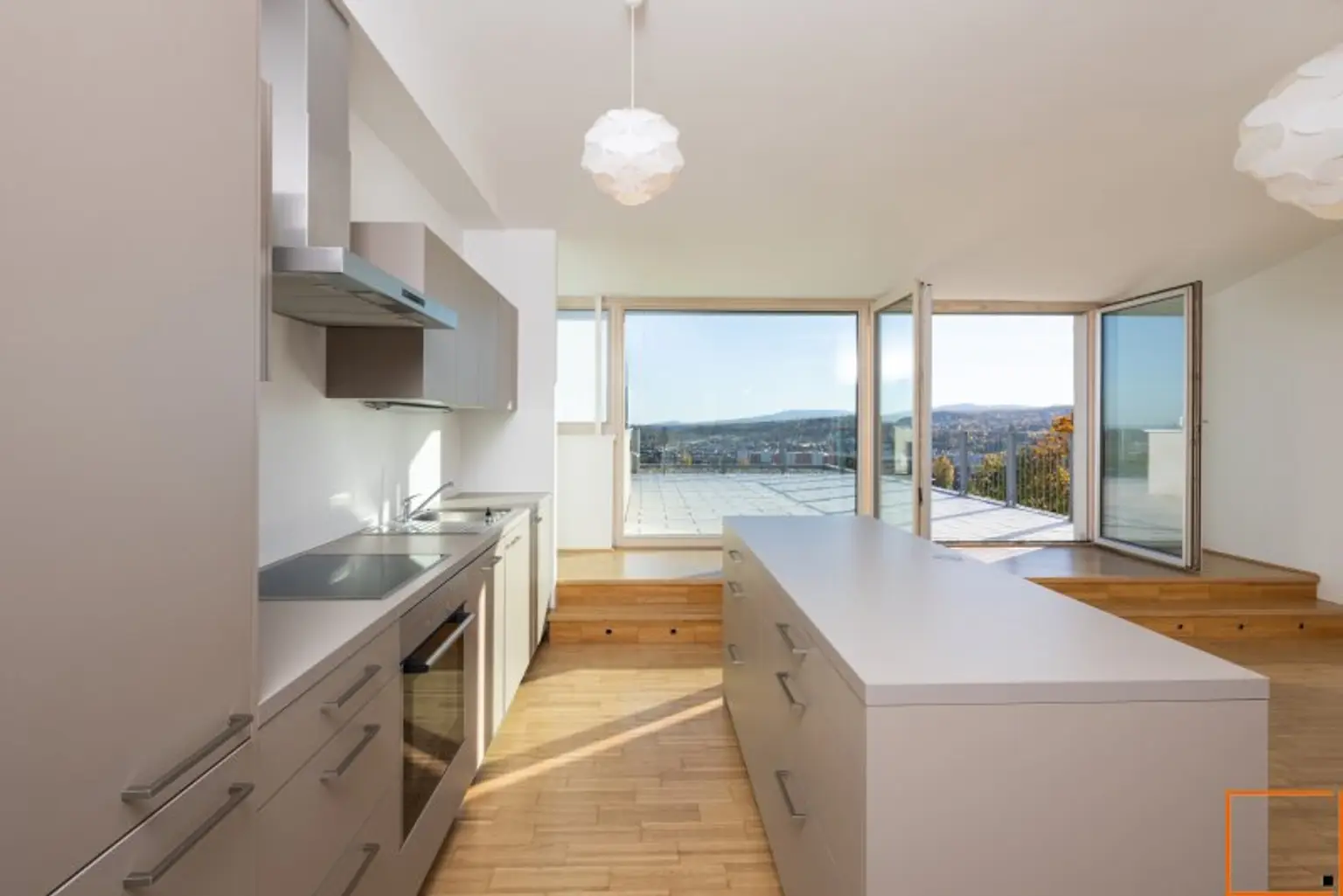 Dachterrassen-Maisonette mit 3 Schlafzimmern und sensationellem Weitblick
