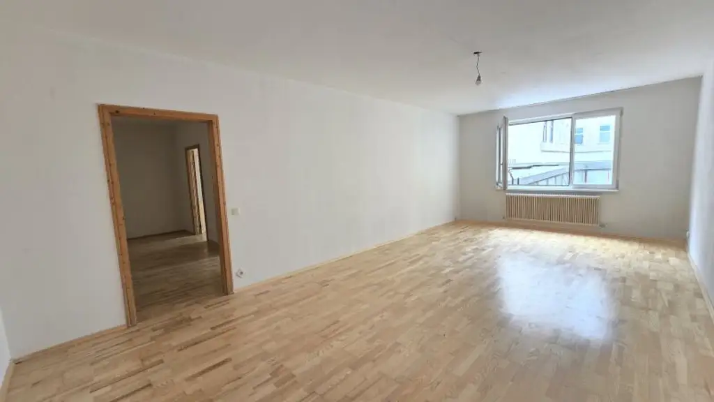 Schöne Neubau- Wohnung, 3 Zimmer