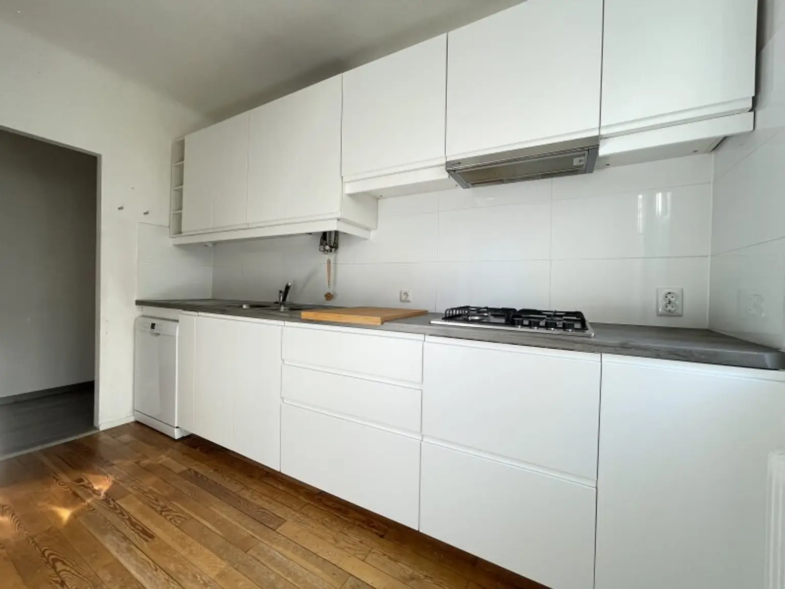 Charmante 4-Zimmer-Wohnung mit vielseitigem Grundriss – ruhig, zentral und mit Gestaltungspotential - PROVISIONSFREI