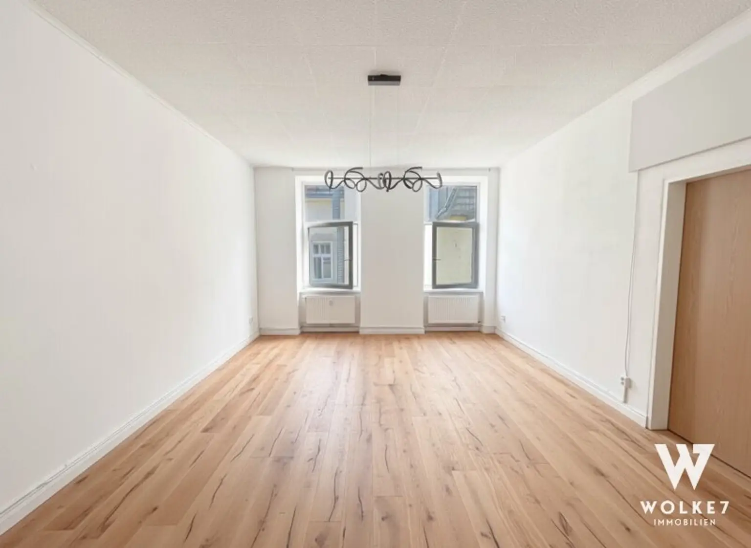 Charmante 2-Zimmer-Altbauwohnung in ruhiger Lage mit perfekter Raumaufteilung für WG | mit Lift