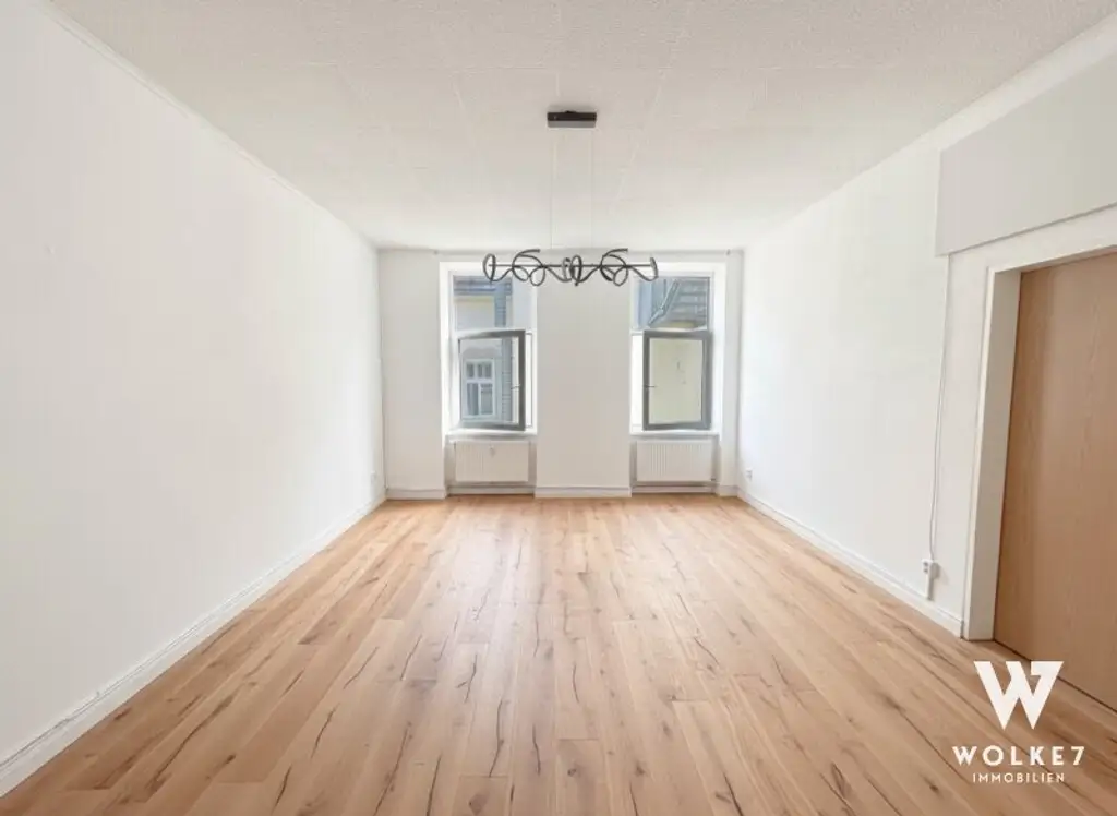 Charmante 2-Zimmer-Altbauwohnung in ruhiger Lage mit perfekter Raumaufteilung für WG | mit Lift