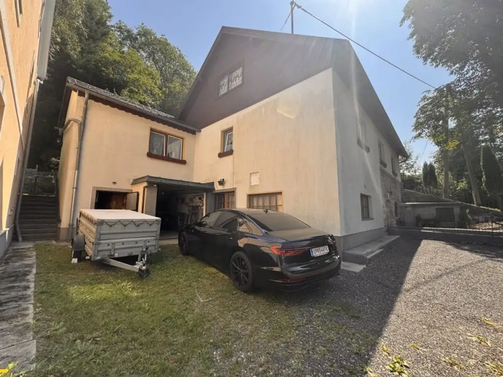 Vielseitig nutzbares Wohnhaus mit Ausbaupotenzial