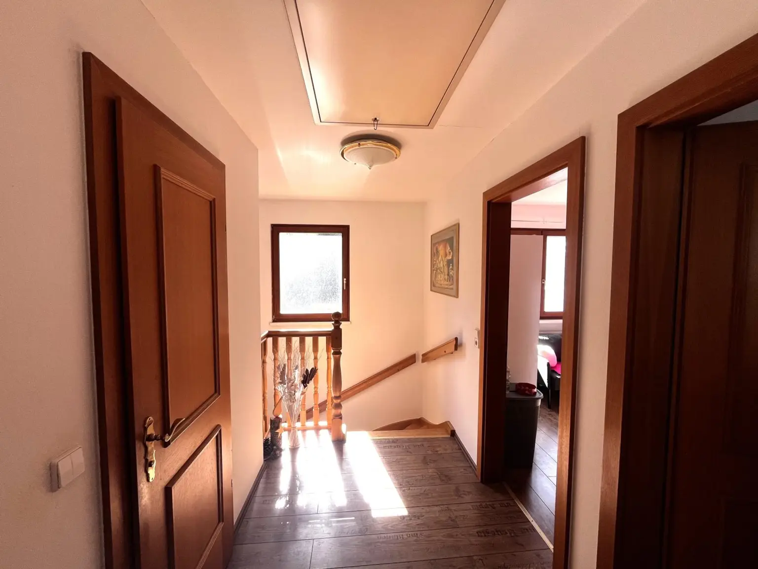 "Solides Haus mit Garten und Pool"