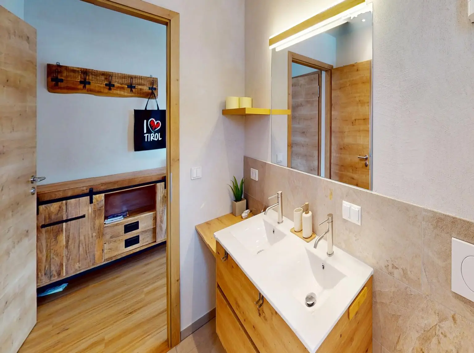 See - Haus - Apartment 1 Badezimmer.