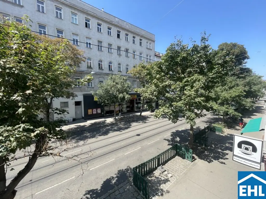Sanierte 2-Zimmer-Altbauwohnung mit separater Küche Nähe Augarten