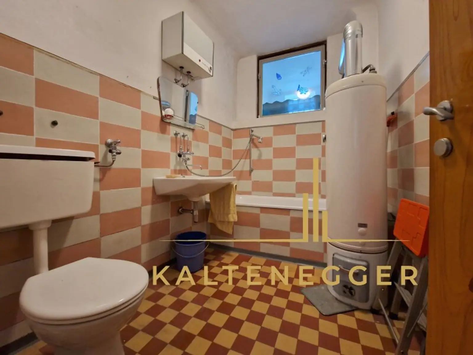 Badezimmer inklusive WC