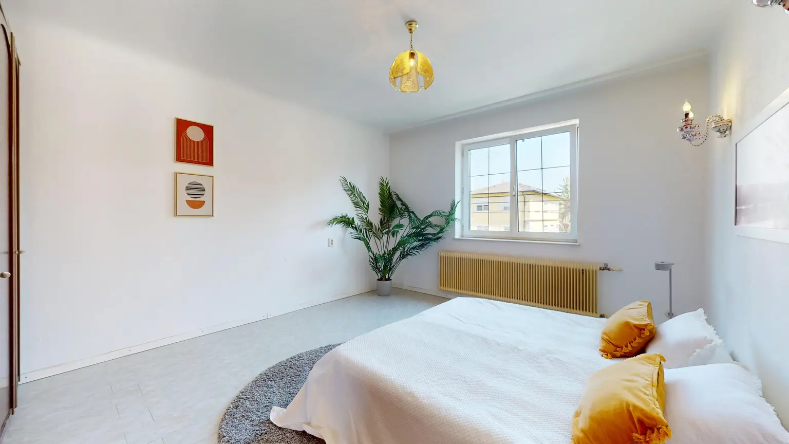 Familienhaus in U-Bahn - Nähe mit Nebengebäude/Büro/Lager auf Eckgrund in Aspern