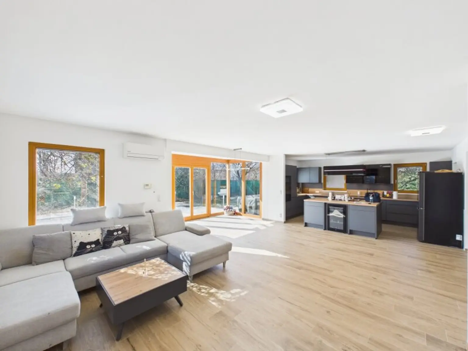 Idyllisches Einfamilienhaus in Gänserndorf: 5 Zimmer, Pool, Balkon & mehr!