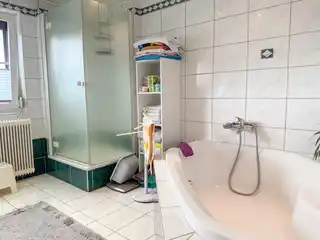 13 Bad OG_Wanne_Dusc