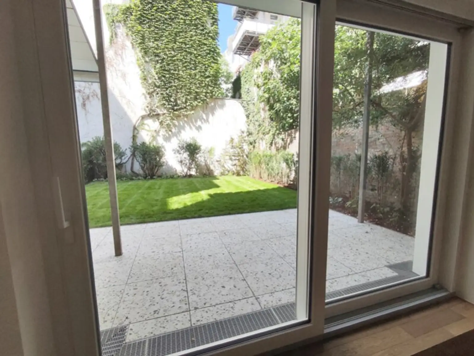 Gartenwohnung in der Krongasse! Erstbezug in liebevoll saniertem Altbauhaus - Top04