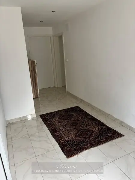 NEUWERTIGES EINFAMILIENHAUS AUF WUNDERSCHÖNEN GRUNDSTÜCK IN SONNIGER, RUHIGER SIEDLUNGSLAGE