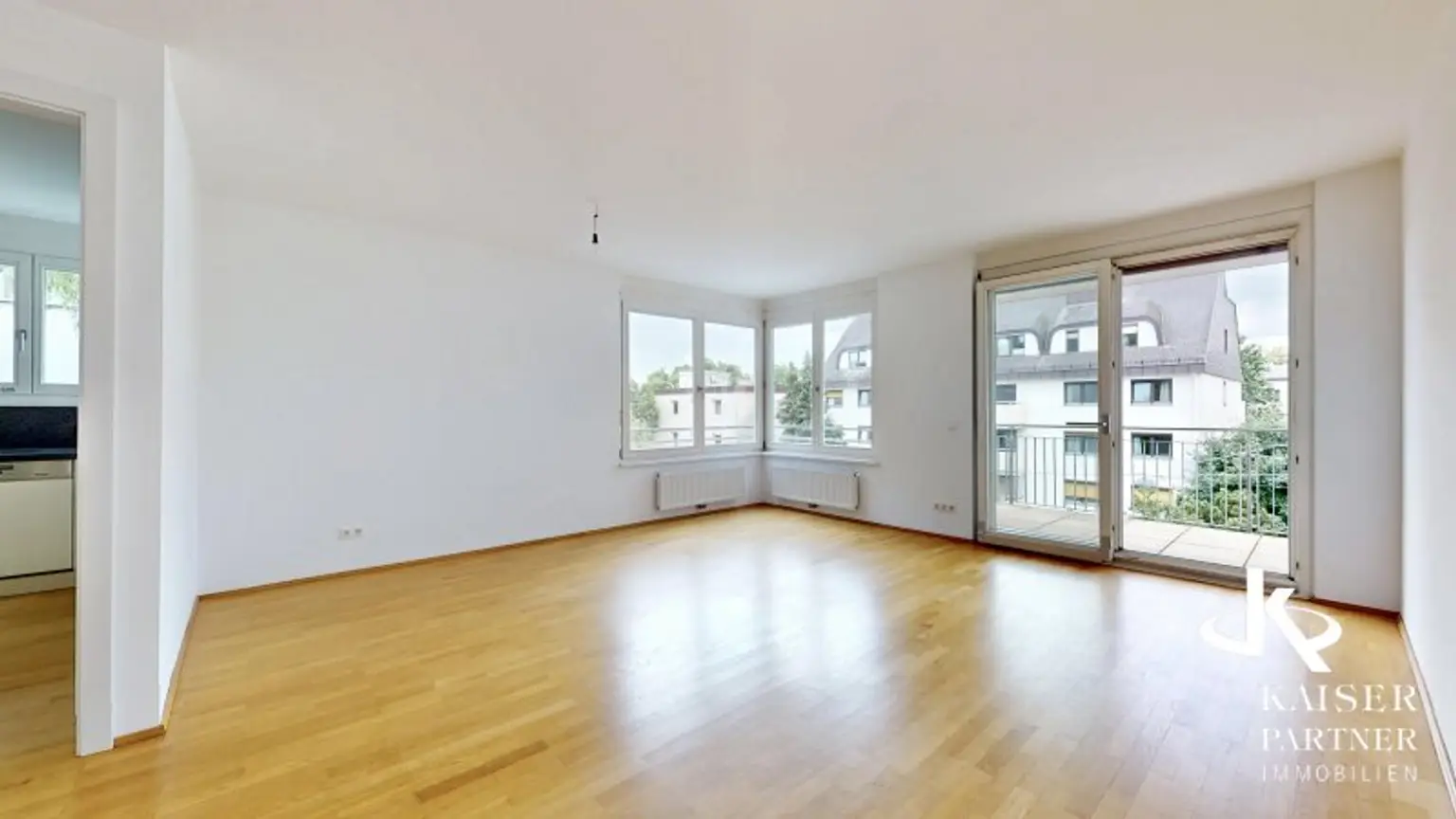 Kaasgraben, moderne 4-Zimmer-Wohnung mit 2 Balkonen, perfekte Raumaufteilung!