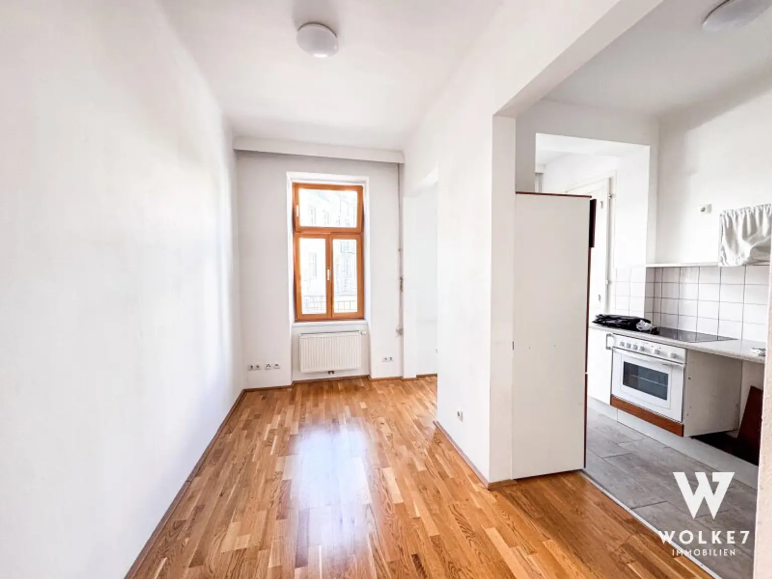 1,5-Zimmer Altbauwohnung mit großzügigem Balkon | Nähe U3 Johnstraße