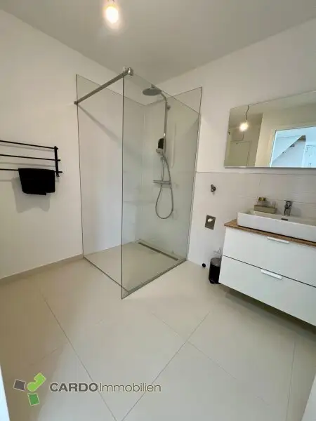 3 Zimmer Maissonettewohnung mit Garagenplatz, möbliert