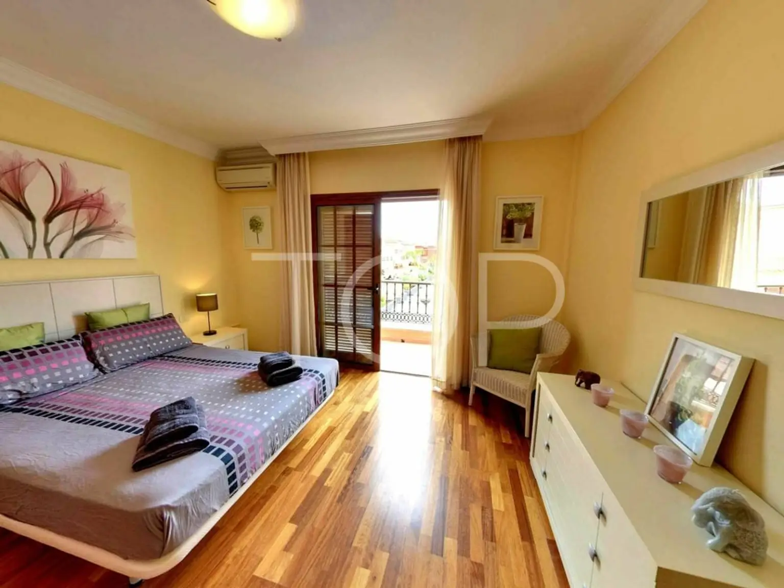 Villa-Villas-del-Duque-Bedroom-Palm-Mar-Tenerife-2