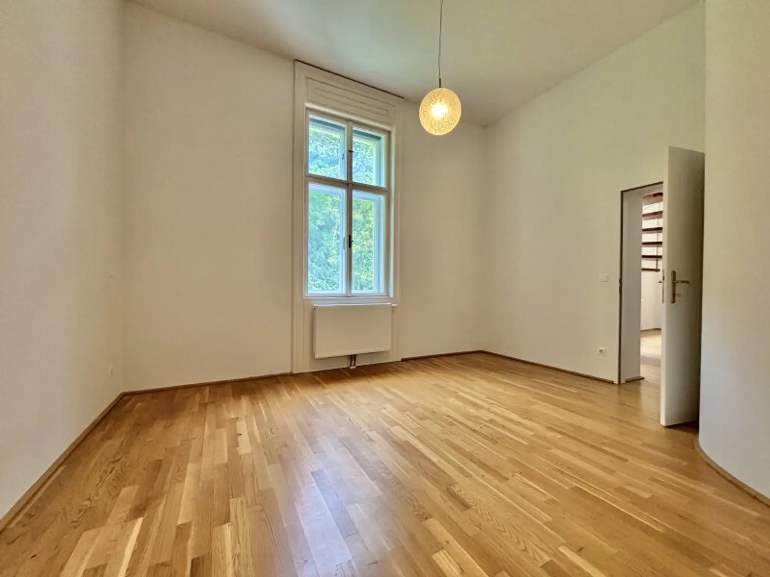 Historische charmante Altbau-Villa mit 3 DG-Einheiten inkl. Dachterrassen I 2012 Generalsanierung inkl. Lift I Grünlage