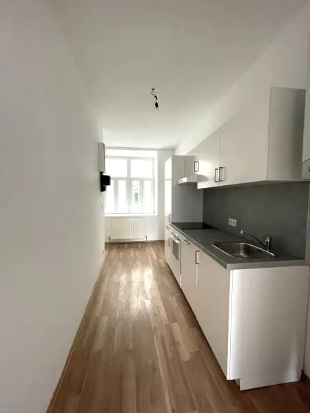 Altbaucharme- neu sanierte - 2 Zimmer Wohnung - Kleingasse