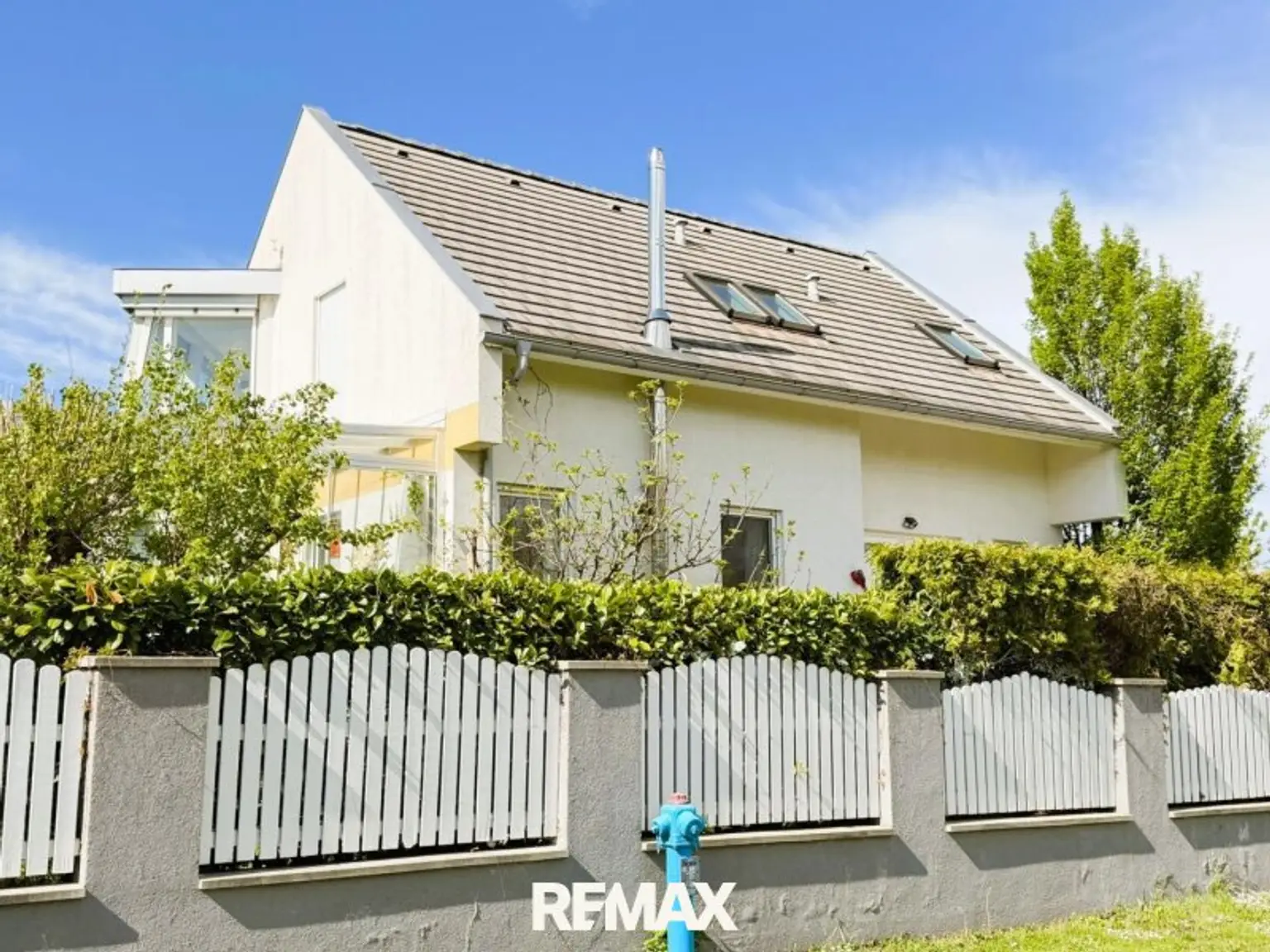 3 Haus Straßenseite