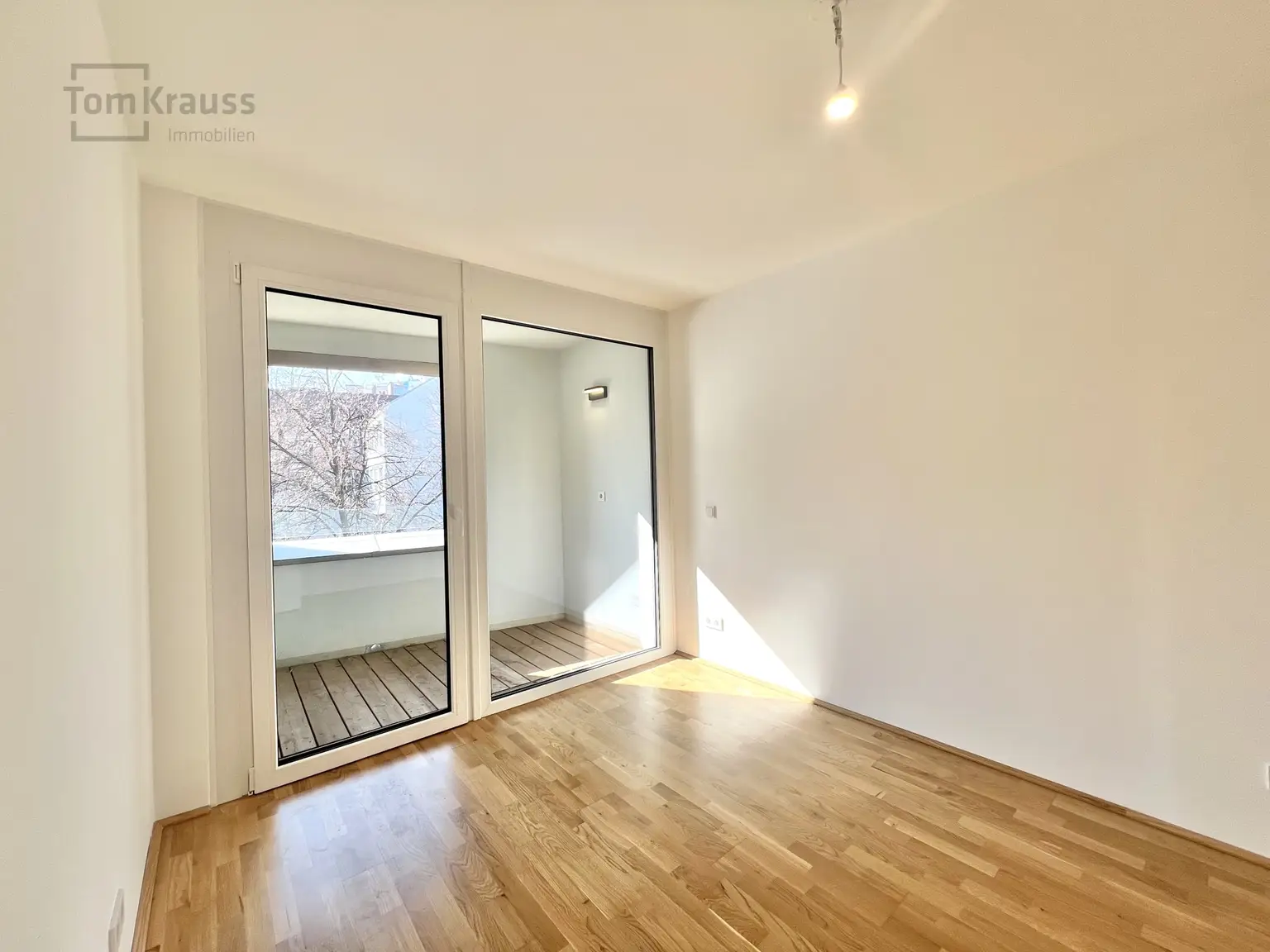 STADTHAUS MILLER - SONNIGER PÄRCHENHIT MIT LOGGIA IN STADTLAGE