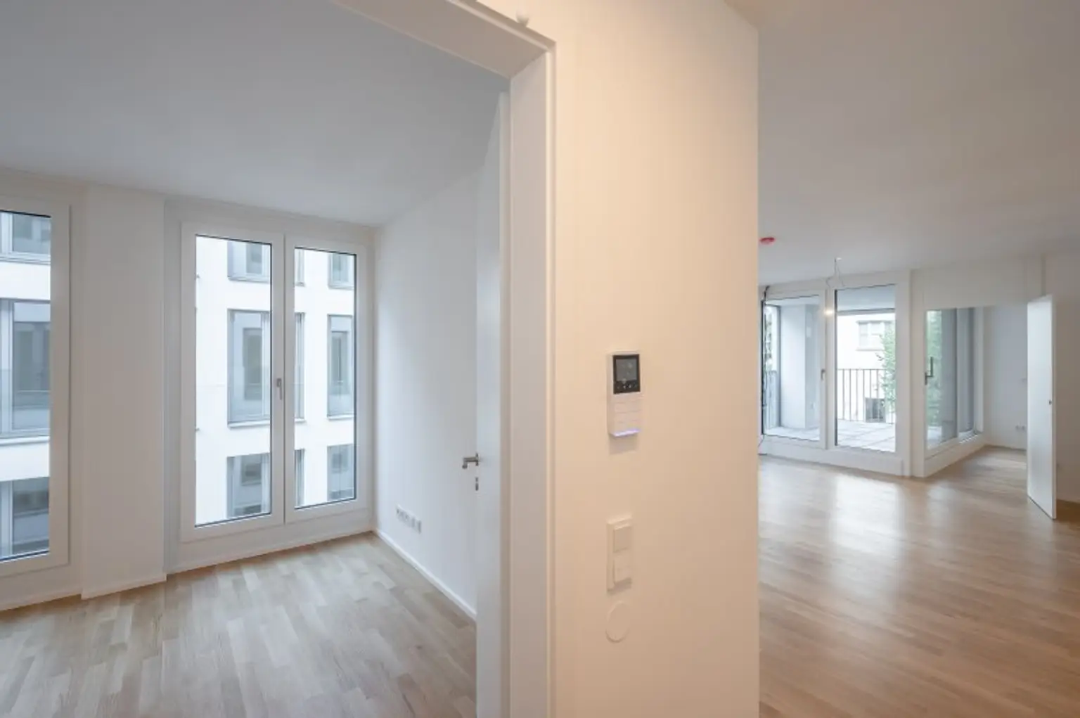 ++MOLLARD 50++ Exclusive 3-room apartment right in the heart of the city (3/3)