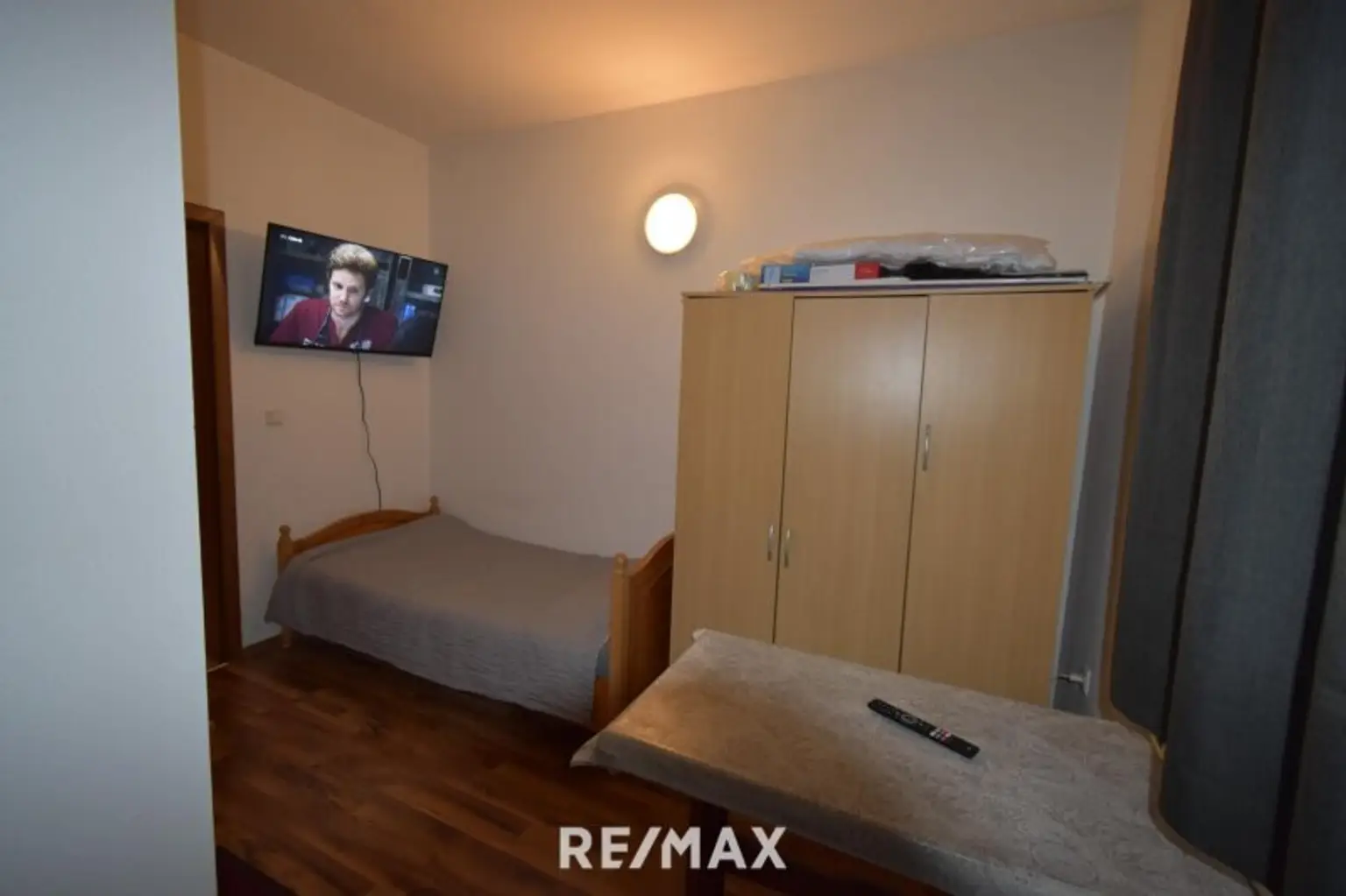 Wohn-Küchen-und Schlafbereich 2