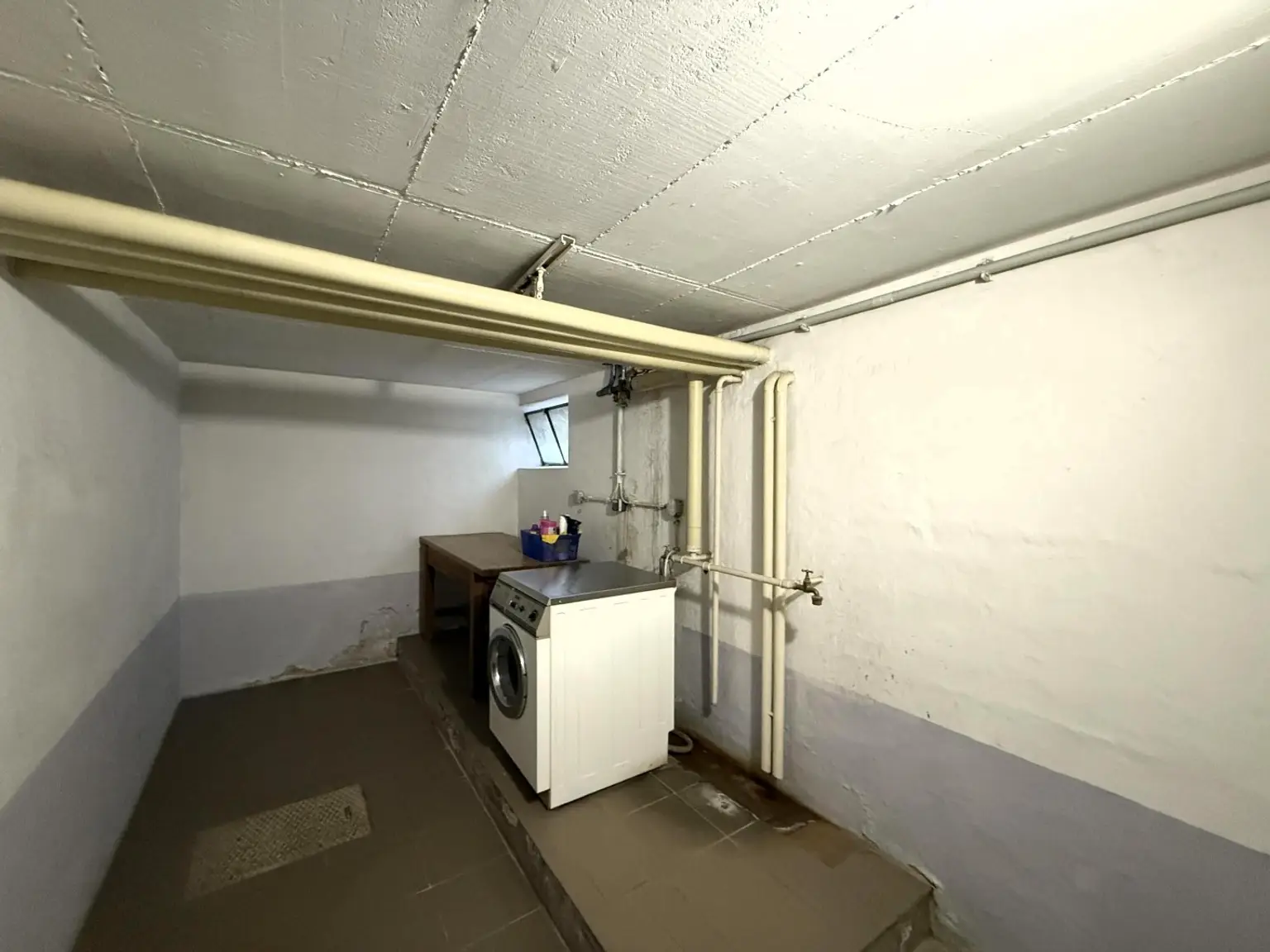 Modernes Atelier, Loft, Dachterrasse im Neunzehnten // Modern Studio, loft, roof terrace in the nineteenth //