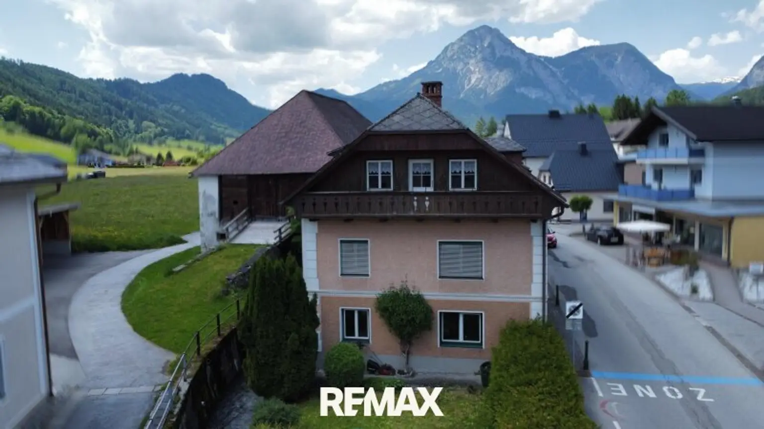 Gebäude von oben und O