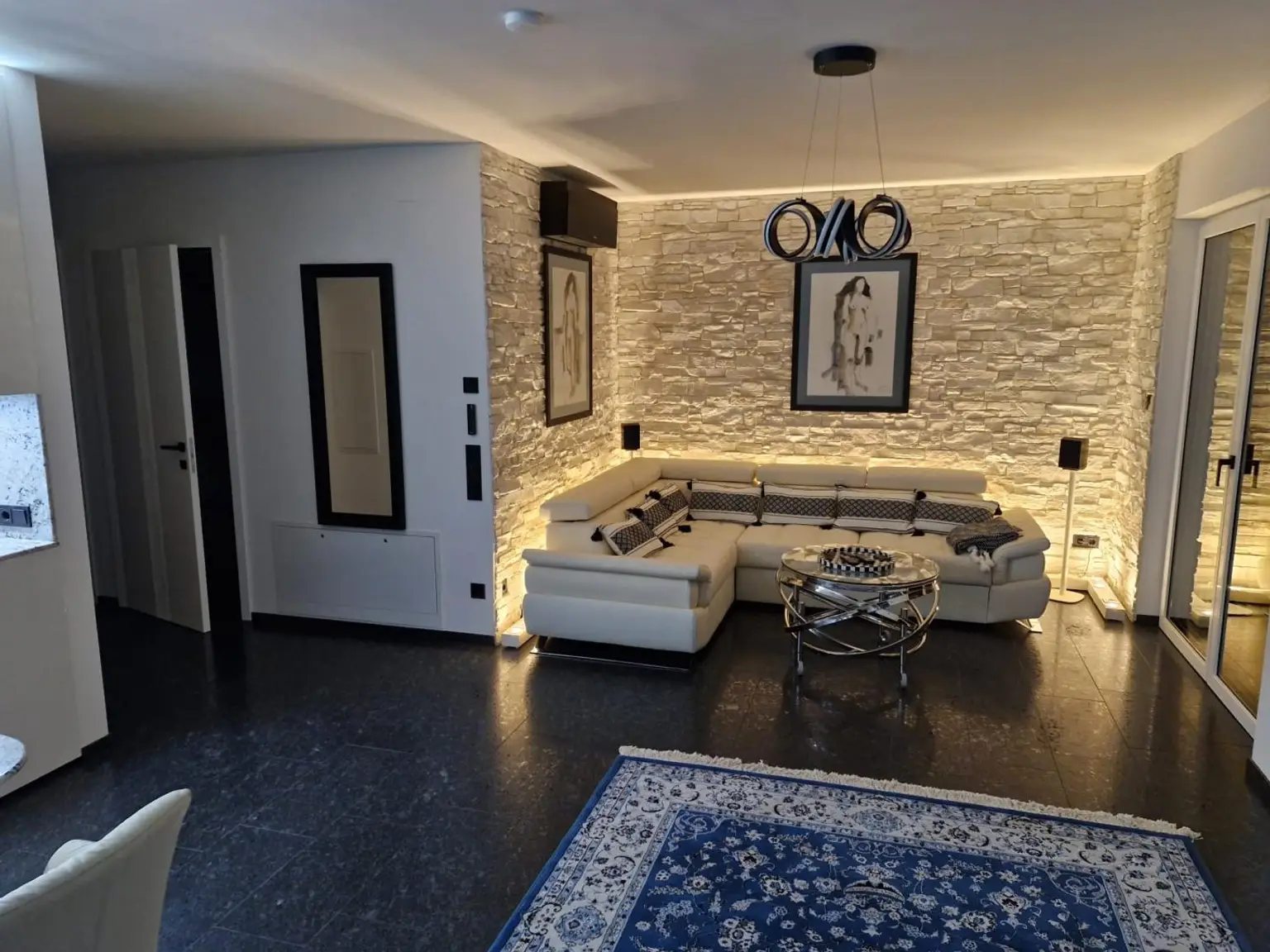 Design trifft Lebensqualität – Exklusive Neubauwohnung mit Seeblick