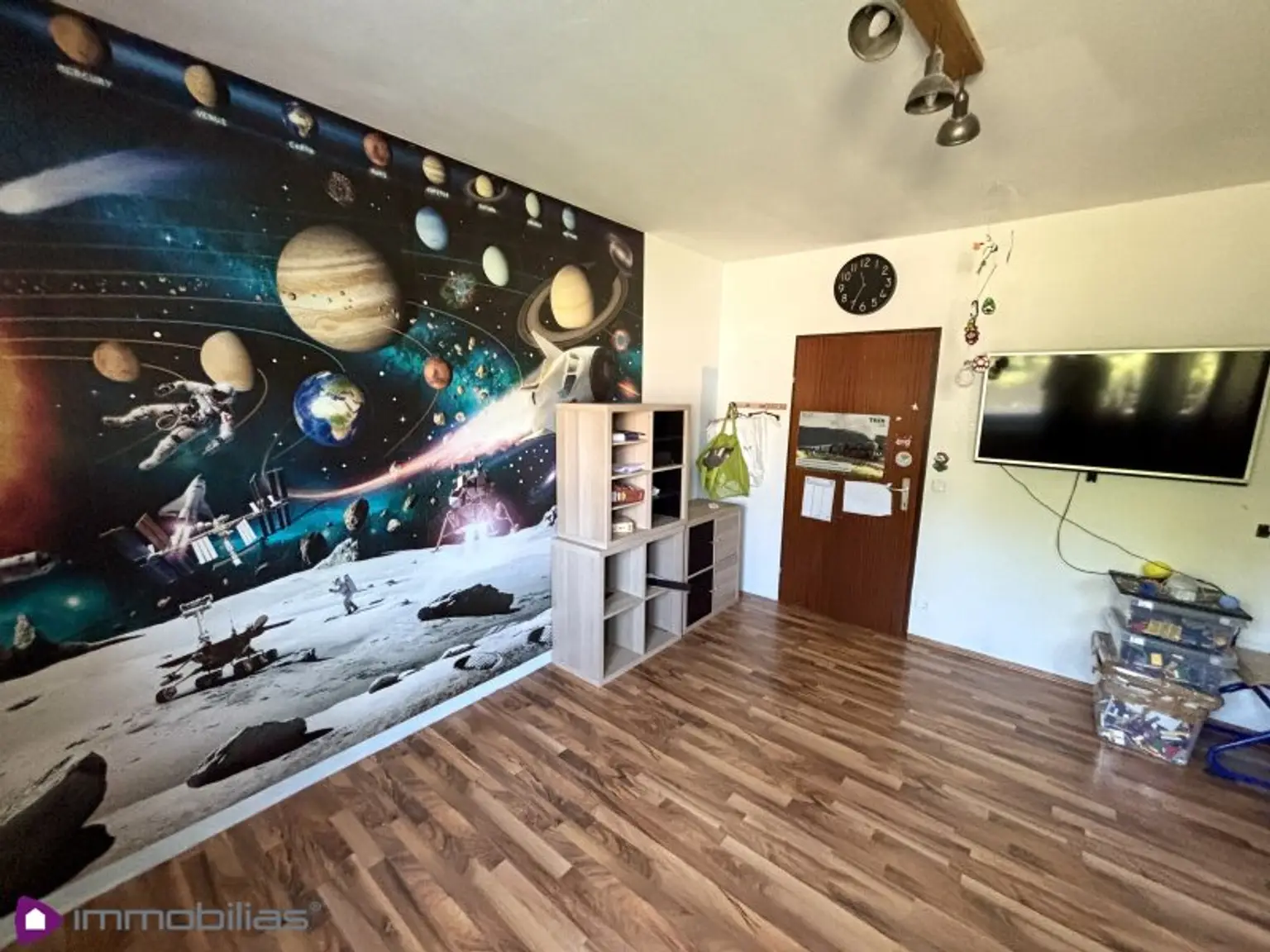 Charmante 3-Zimmer-Wohnung mit Gemeinschaftsgarten und Parkplatz im Herzen von Gänserndorf