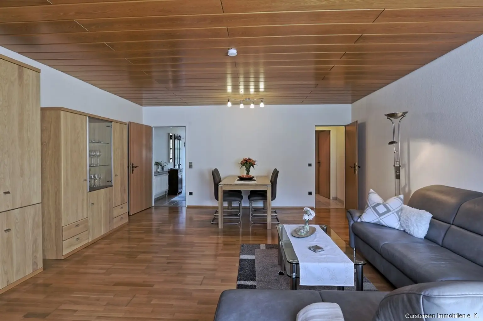 Wohnzimmer Bild 2 EG