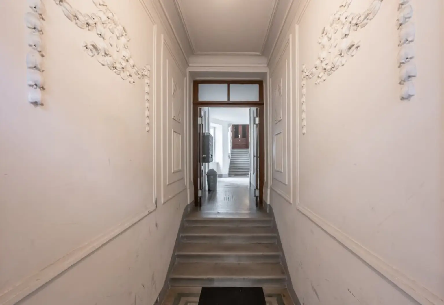 ++Fasangarten++ Altbau mit Potenzial – sanierungsbedürftige 2-Zimmer-Wohnung