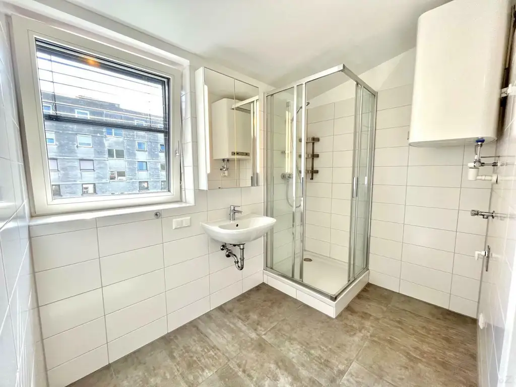 Geförderte 3-Zimmer Dachgeschoss-Wohnung mit Lift - Nähe FH ab 1.12.2025