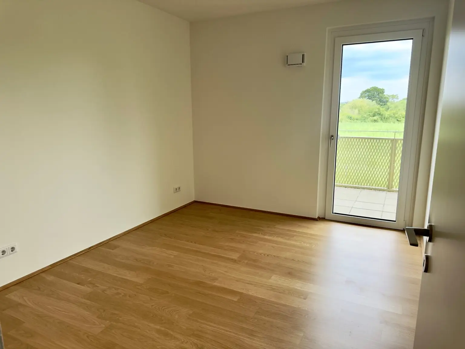 Top Erstbezug 3 Zimmer Wohnung fertig zum Einziehen: PROVISIONSFREI Gerasdorfer Straße