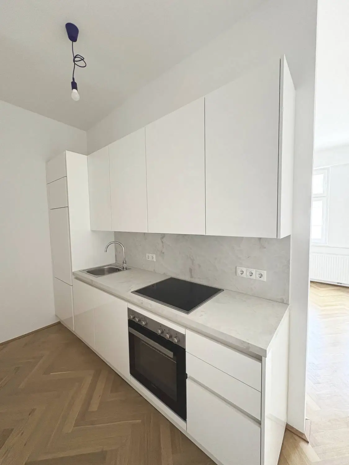 Erstbezug nach Sanierung -
Moderne 1 Zimmer Wohnung im Altbau