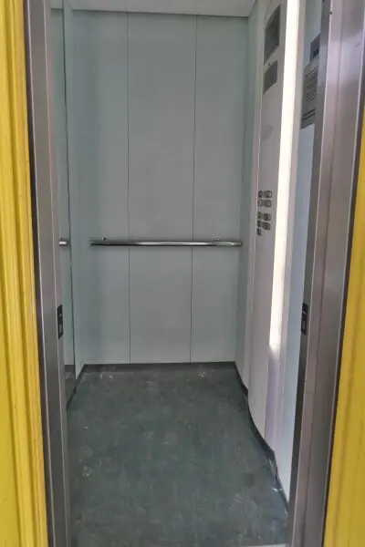 Nähe Innenstadt, Radetzkyplatz, UNBEFRISTETE Dachwohnung 3 Zimmer